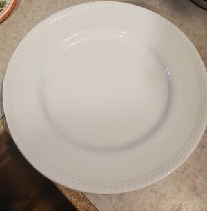 4 Elegant White Dinner Plates